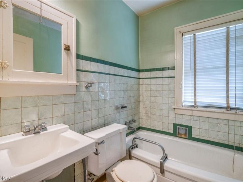 9500 Parkview Avenue, Cleveland, OH 44104 Photo 26