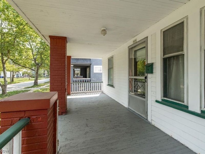 9500 Parkview Avenue, Cleveland, OH 44104 Photo 4
