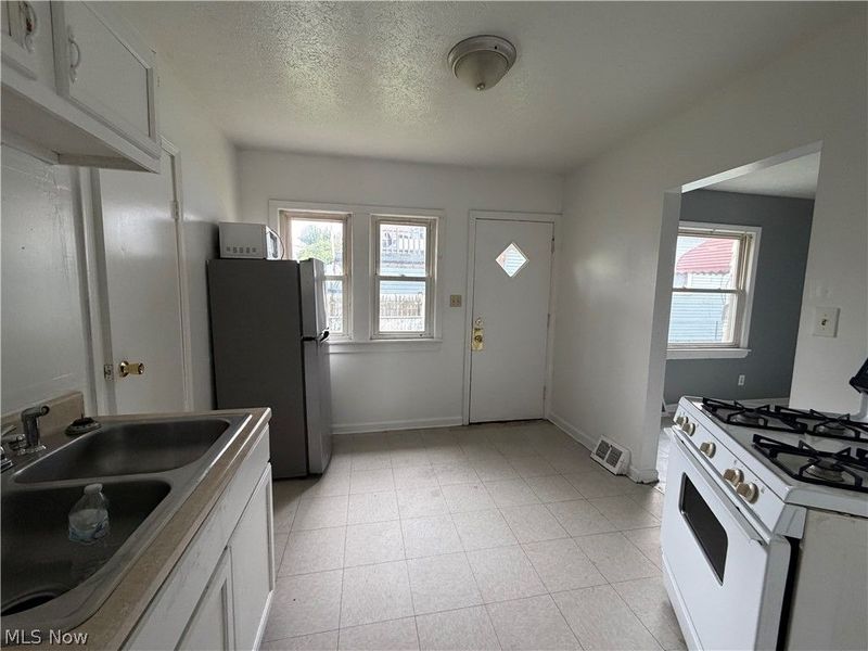 3317 W 50th Street, Cleveland, OH 44102 Photo 25