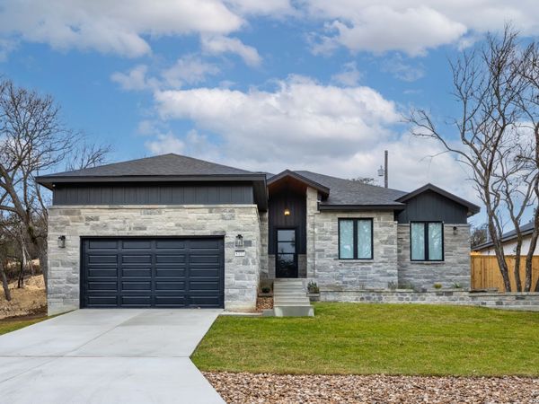 8221 OLD AUSTIN RD, Selma, TX 78154