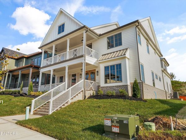 9830 Clingmans Dome Drive, Knoxville, TN 37922