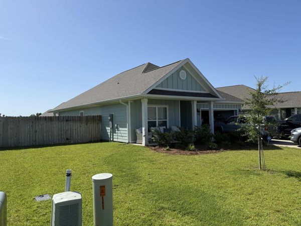 319 E Gray Owl Drive, Freeport, FL 32439