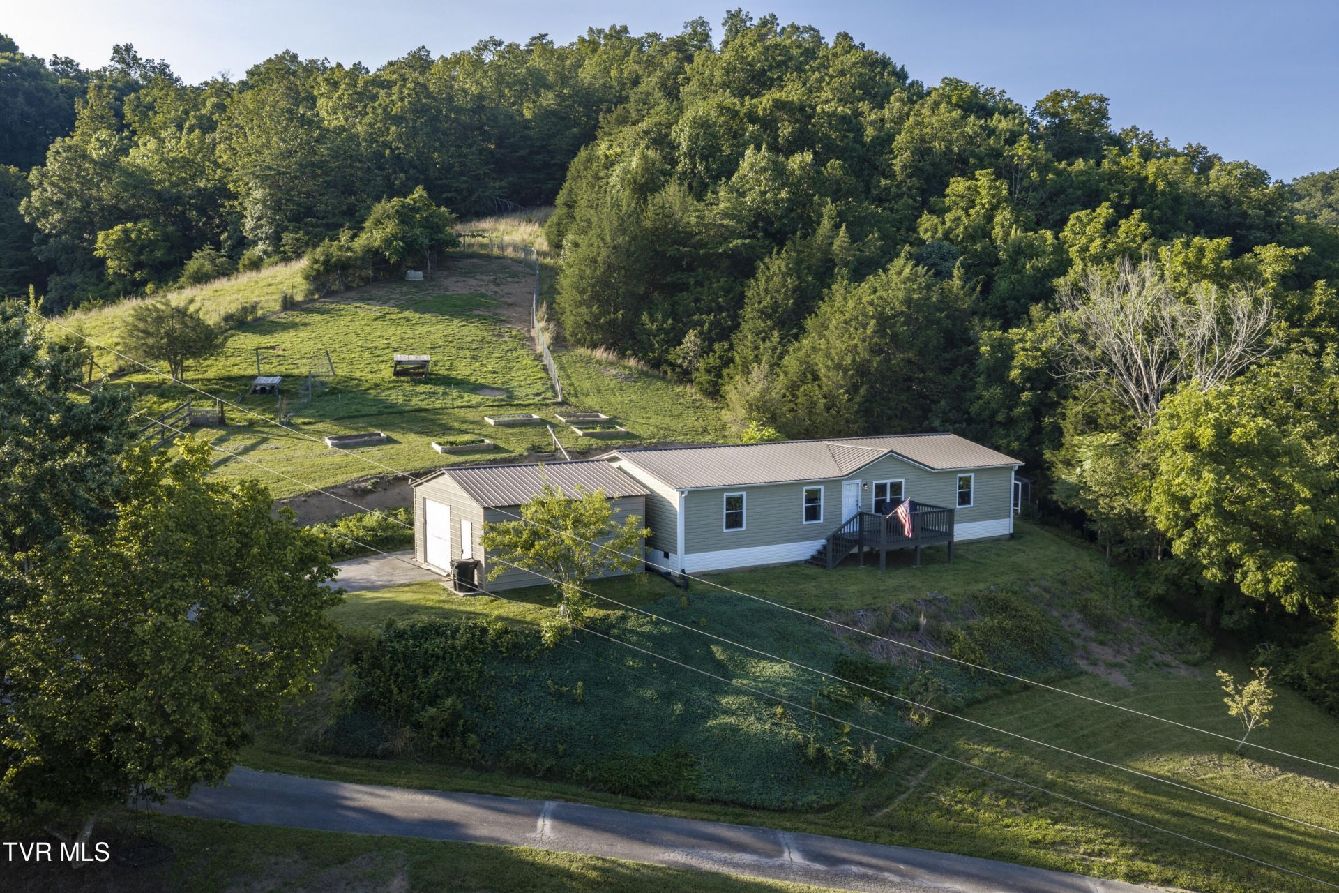 336 Ethel Beard Road, Blountville, TN 37617 Main Photo