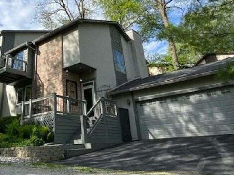 96 Executive Court, Unit Unit A, Westerville, OH 43081 Photo 2
