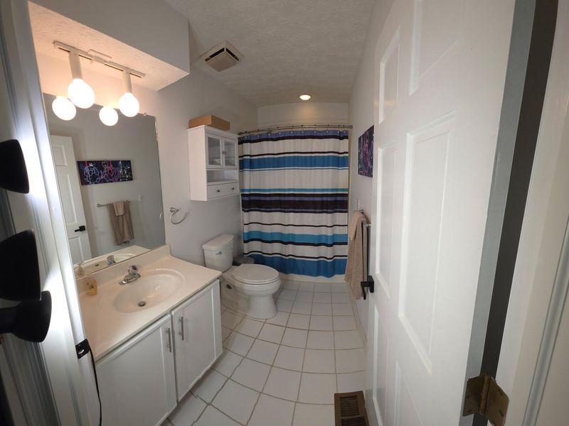 96 Executive Court, Unit Unit A, Westerville, OH 43081 Photo 26