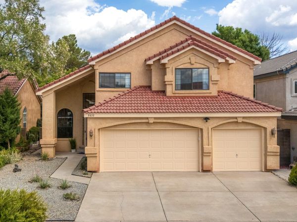 8432 Manuel Cia Place NE, Albuquerque, NM 87122