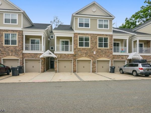 506 Waterview Ct, Unit 506, Hanover, NJ 07927