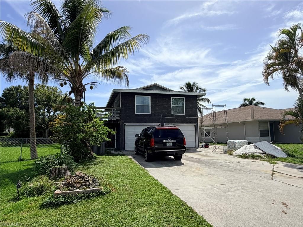 125 4th St, Naples, FL 34113 Photo