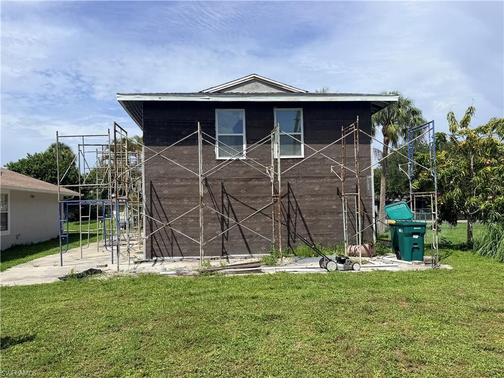 125 4th St, Naples, FL 34113 Photo
