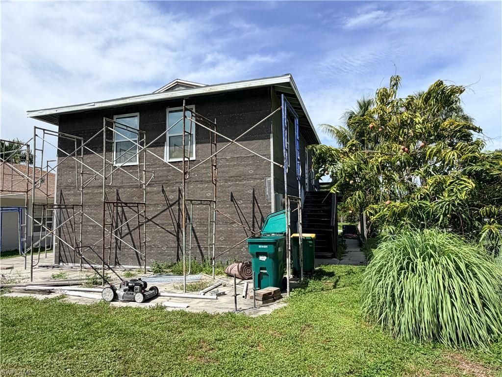 125 4th St, Naples, FL 34113 Photo