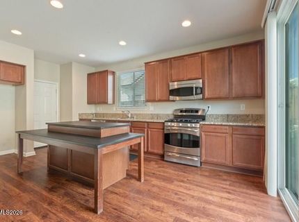 1052 Crown View Drive, Reno, NV 89523 Photo