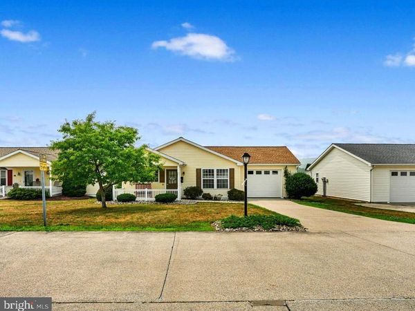 729 UNION COURT, PINE GROVE, PA 17963