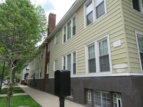 2343 W Winona Street, Unit 2E, Chicago, IL 60625