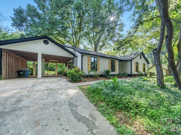 4739 Squirrel Nest Lane, Charlotte, NC 28227