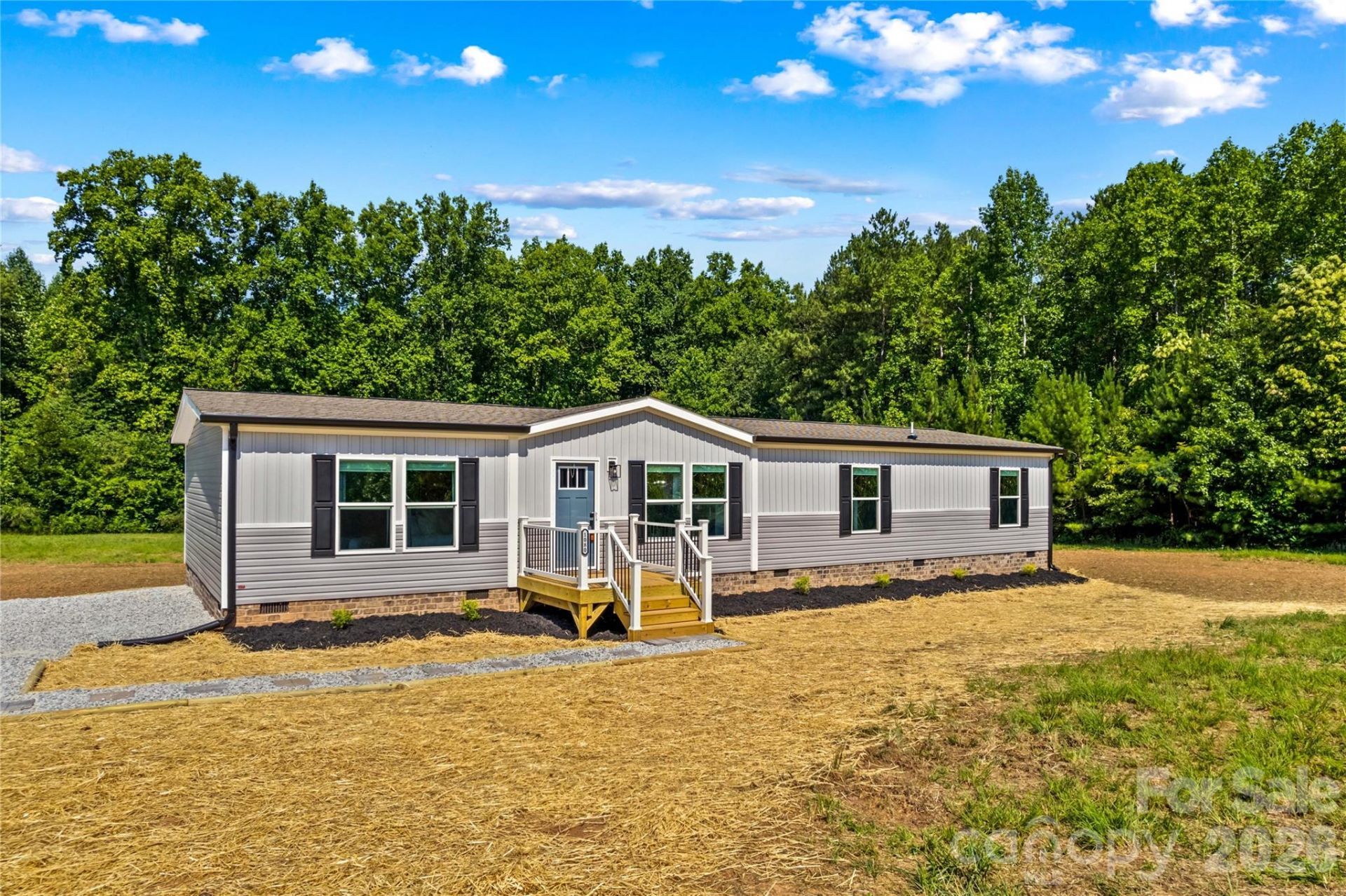 1080 E Memorial Highway, Harmony, NC 28634 Main Photo