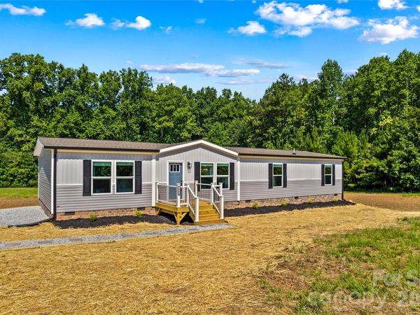 1080 E Memorial Highway, Harmony, NC 28634
