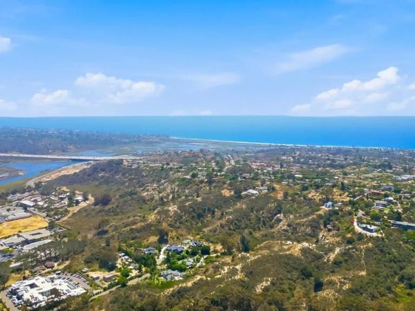 1740 El Camino Real , Unit J 201, Encinitas, CA 92024