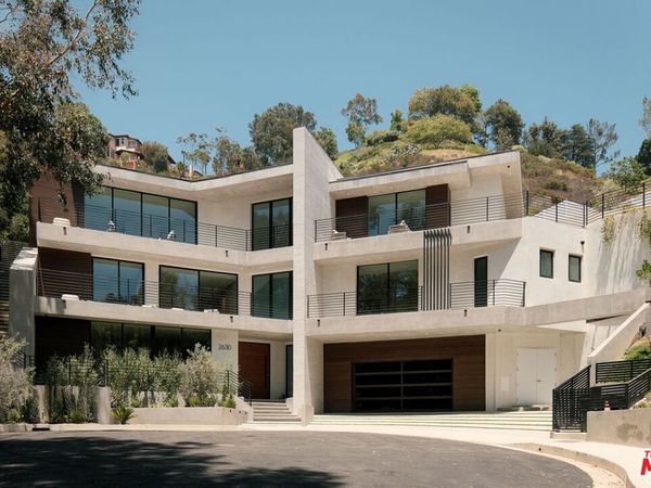 2630 Algodon Court , Los Angeles, CA 90046