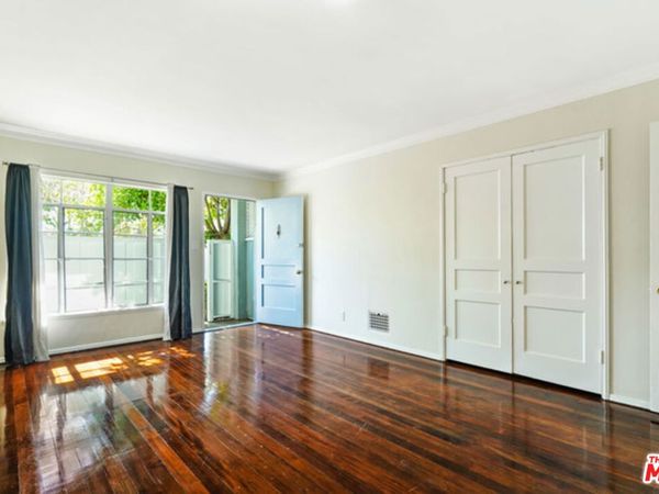 1323 N OLIVE Drive , Unit 31D, West Hollywood, CA 90069