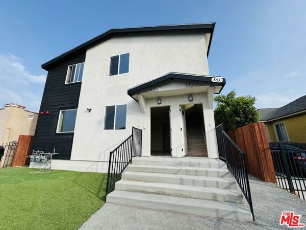 851 E 76th Place , Los Angeles, CA 90001