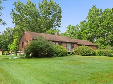 12890 Edison Street NE, Alliance, OH 44601