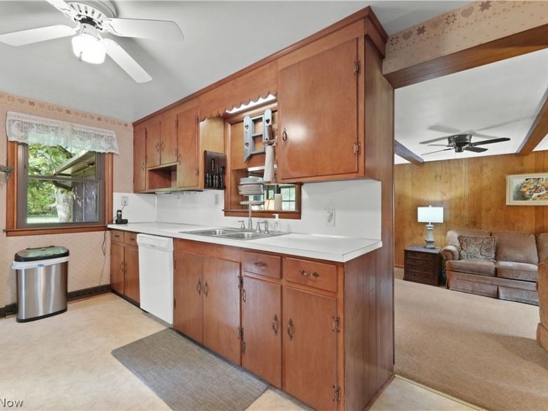 12890 Edison Street NE, Alliance, OH 44601 Photo 13
