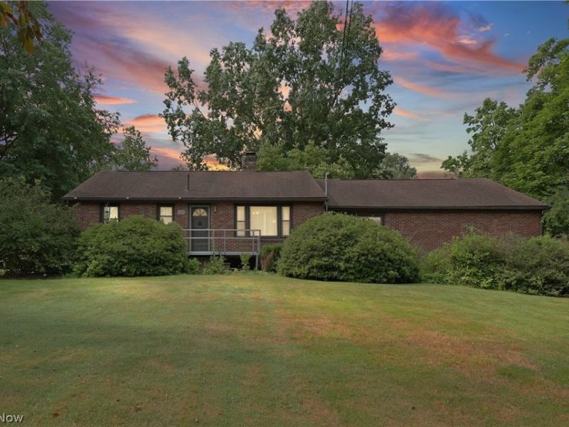 12890 Edison Street NE, Alliance, OH 44601 Photo 2