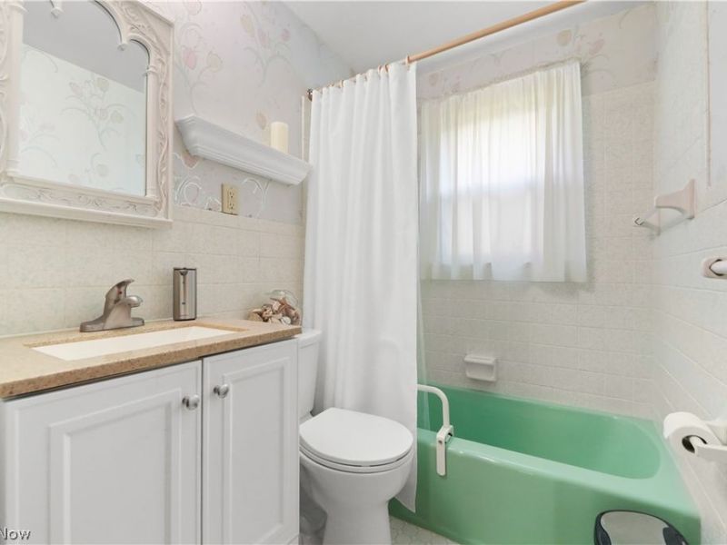 12890 Edison Street NE, Alliance, OH 44601 Photo 25