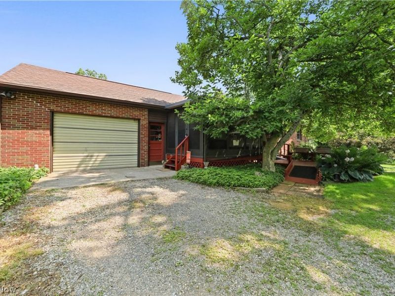 12890 Edison Street NE, Alliance, OH 44601 Photo 35