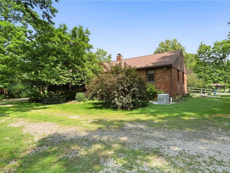 12890 Edison Street NE, Alliance, OH 44601 Photo 37