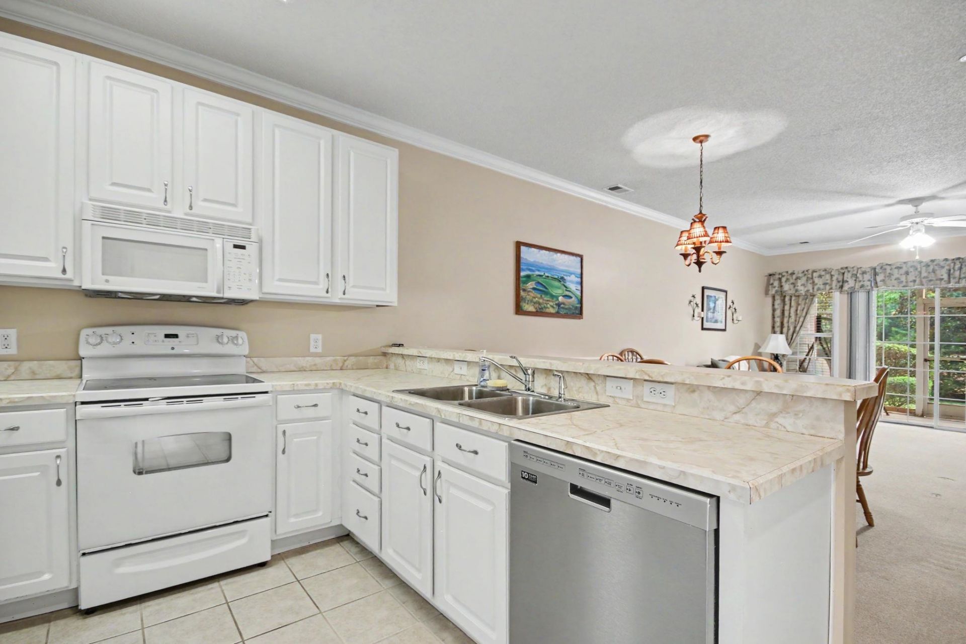 5852 Longwood Dr.  Photo 11