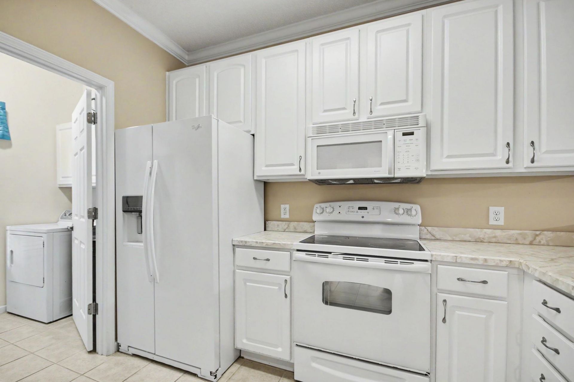 5852 Longwood Dr.  Photo 12