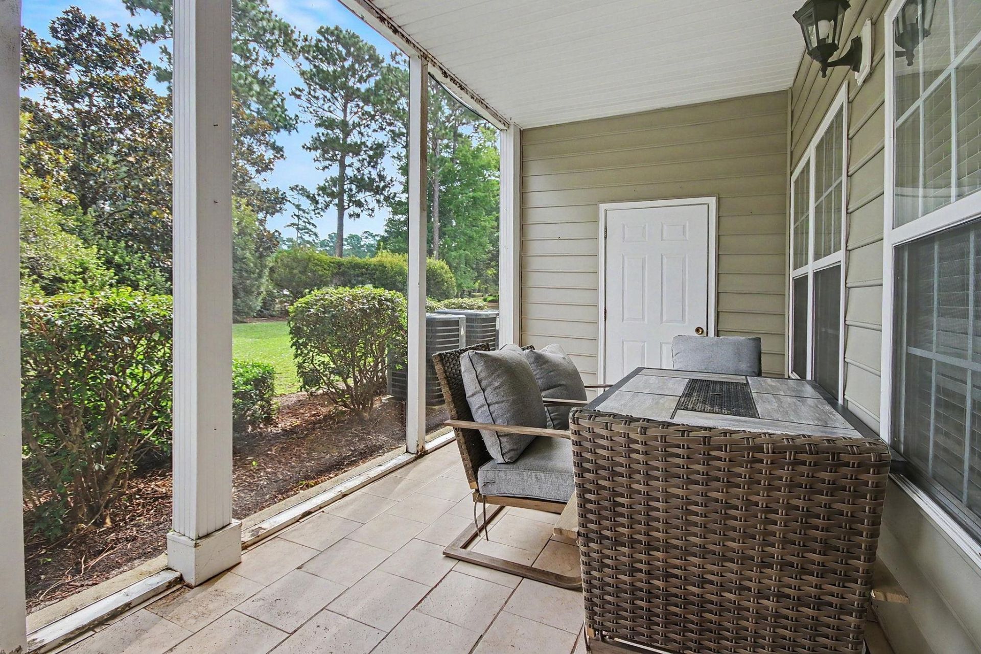 5852 Longwood Dr.  Photo 27