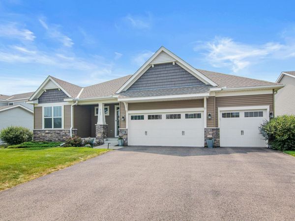 9189 Plymouth Road , Woodbury, MN 55129