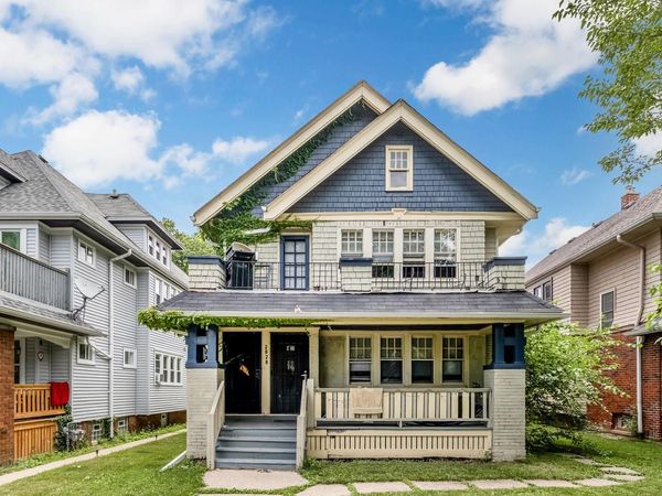 2828 N 49th STREET, Unit 2830, Milwaukee, WI 53210