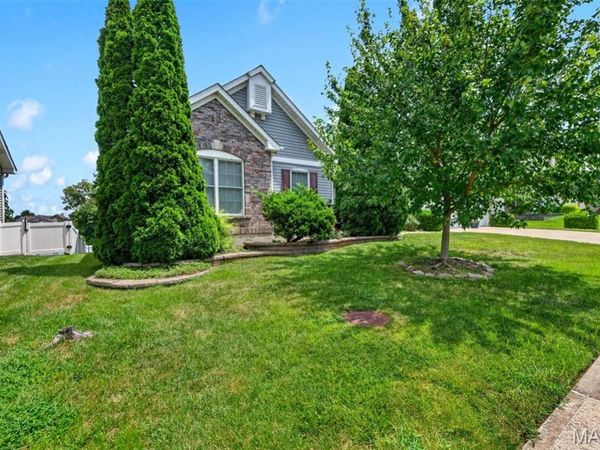 4425 Millcroft Drive, St Charles, MO 63304