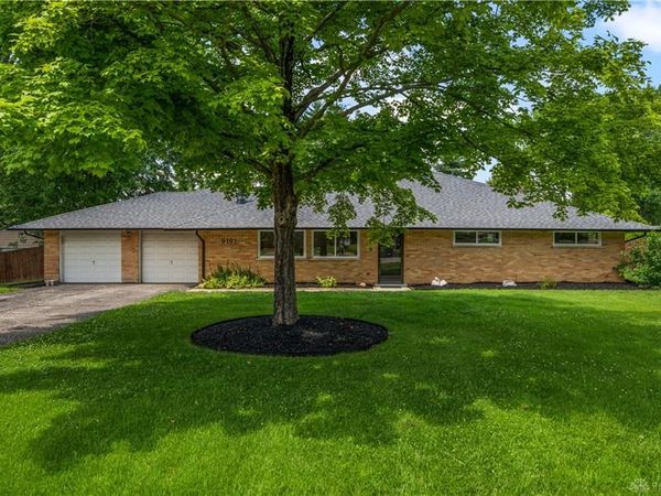 9191 Stephanie Street, Centerville, OH 45458