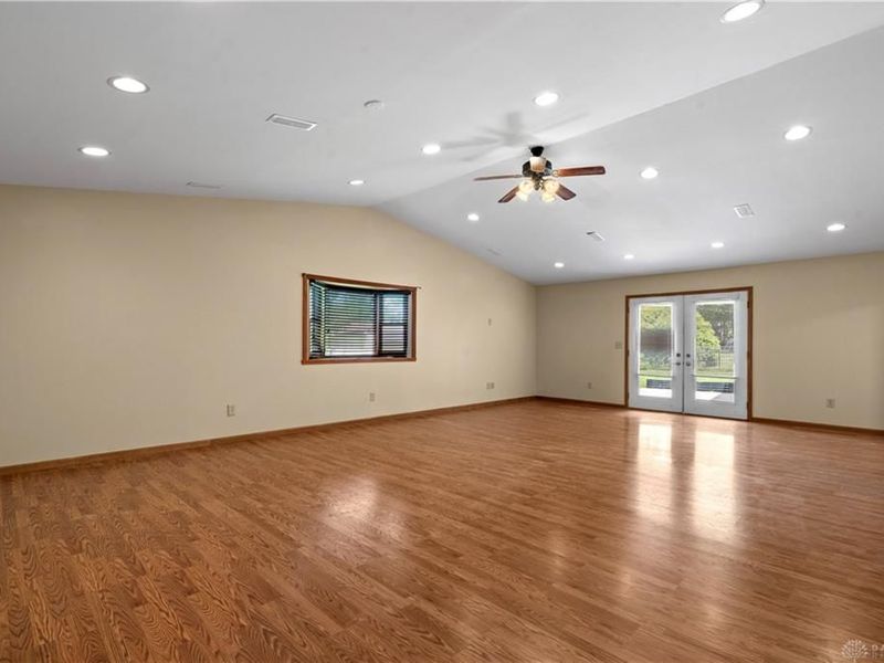 9191 Stephanie Street, Centerville, OH 45458 Photo 32