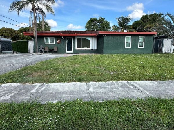 1911 NW 1st Ave , Pompano Beach, FL 33060