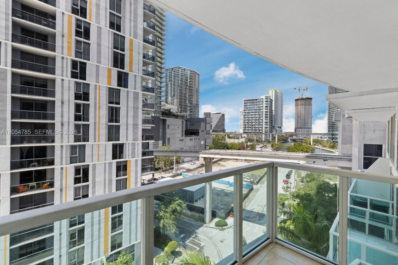 41 SE 5th St, Unit 510, Miami, FL 33131 Photo
