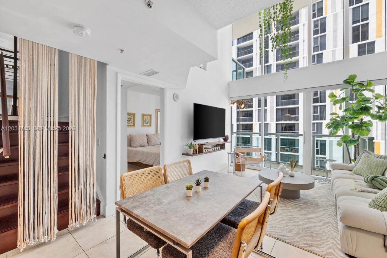 41 SE 5th St, Unit 510, Miami, FL 33131 Photo