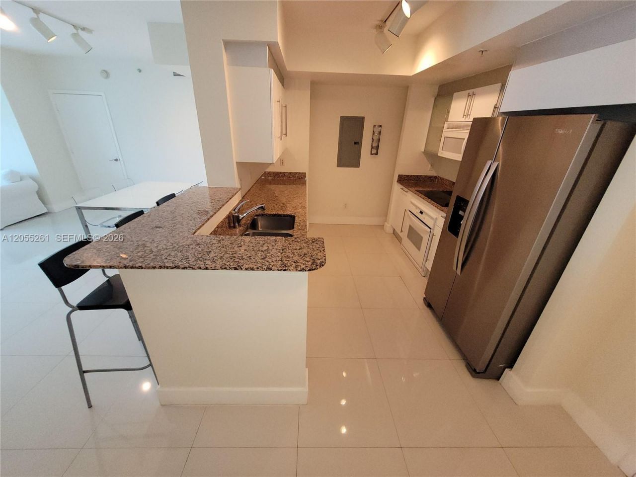 325 S Biscayne Blvd , Unit 1719, Miami, FL 33131 Photo