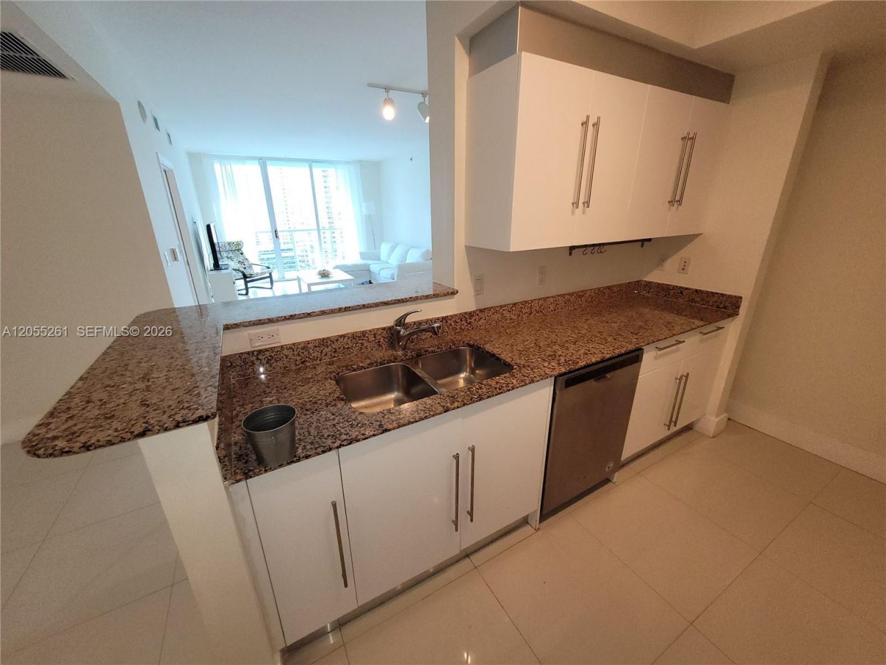 325 S Biscayne Blvd , Unit 1719, Miami, FL 33131 Photo