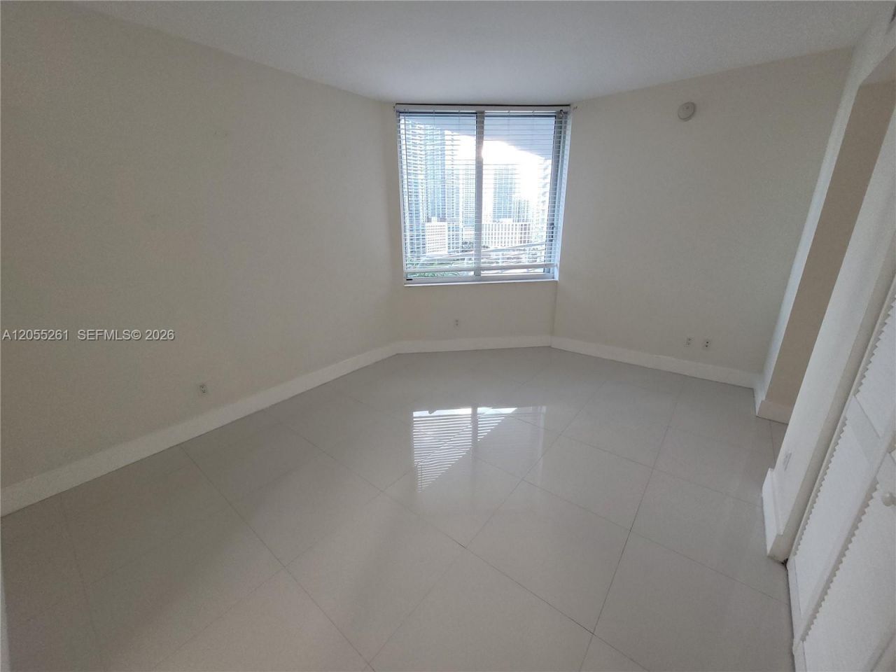 325 S Biscayne Blvd , Unit 1719, Miami, FL 33131 Photo