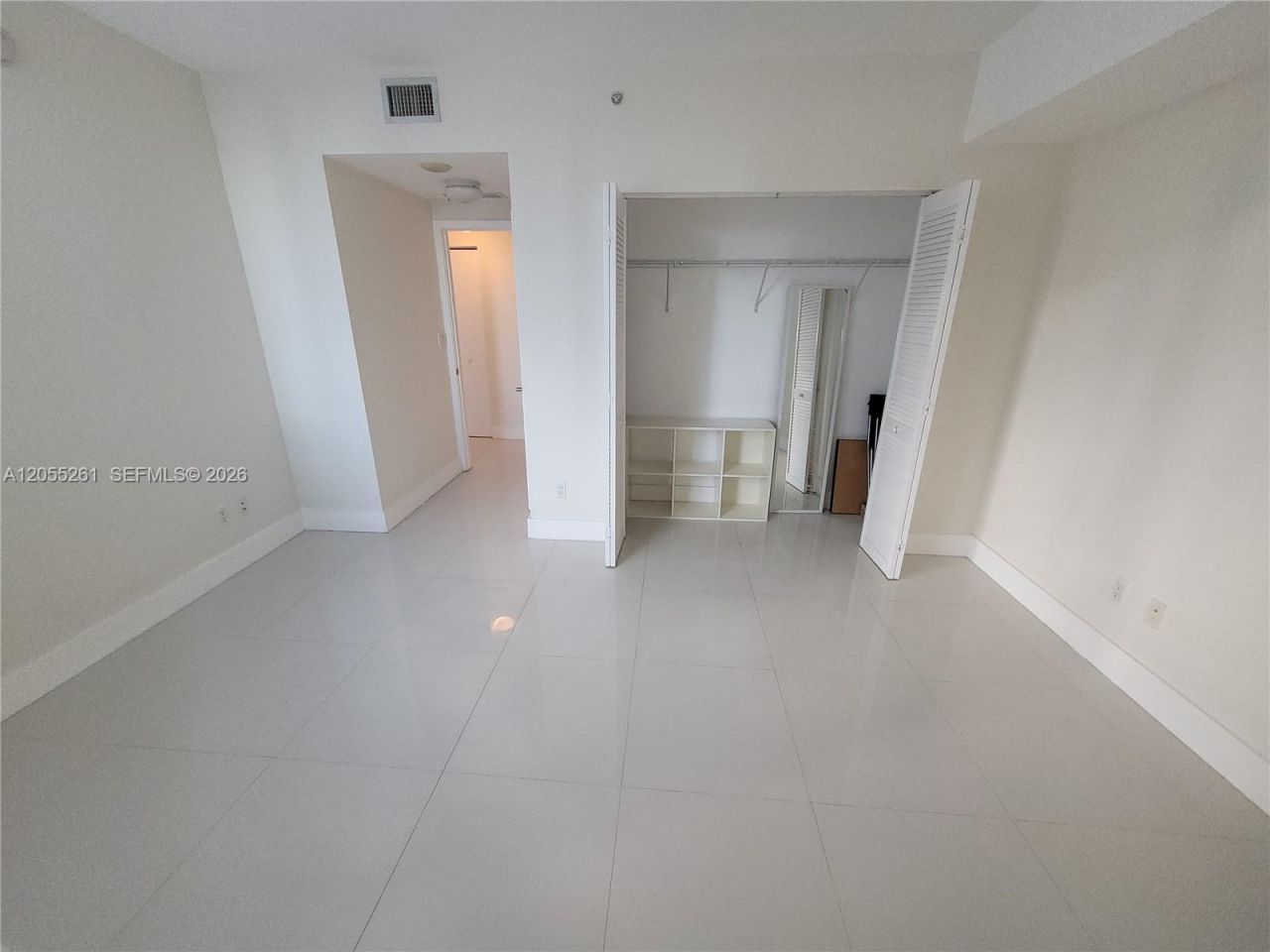 325 S Biscayne Blvd , Unit 1719, Miami, FL 33131 Photo