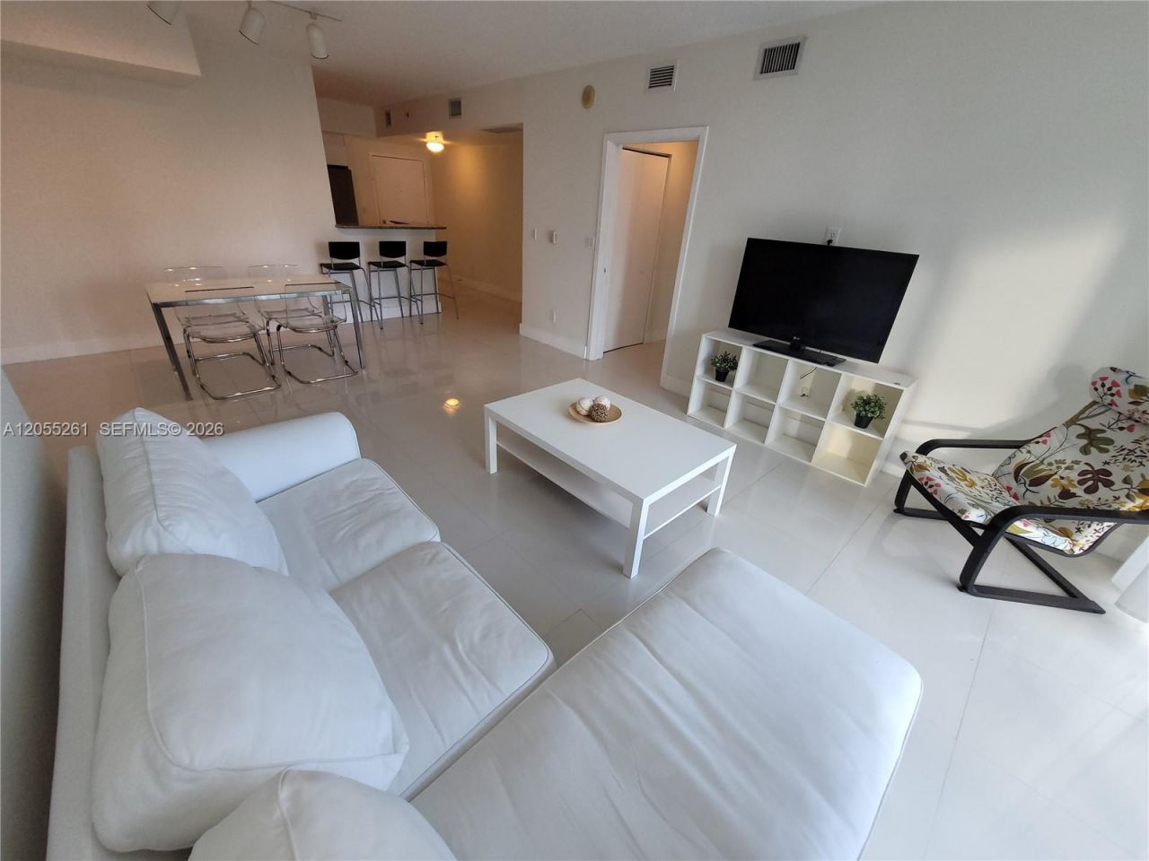 325 S Biscayne Blvd , Unit 1719, Miami, FL 33131 Photo