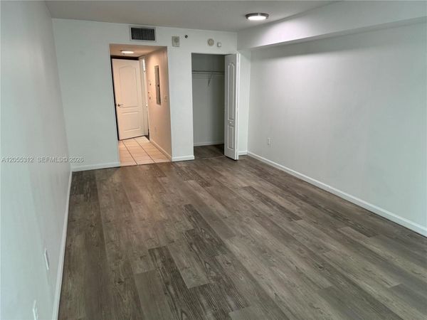 1200 Brickell Bay Dr , Unit 2310, Miami, FL 33131