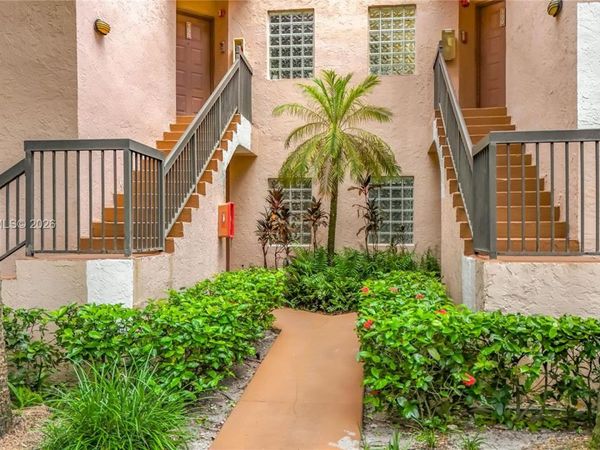 10790 NW 14th St, Unit 196, Plantation, FL 33322