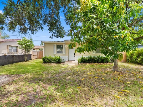 6109 SW 40th Ct, Miramar, FL 33023