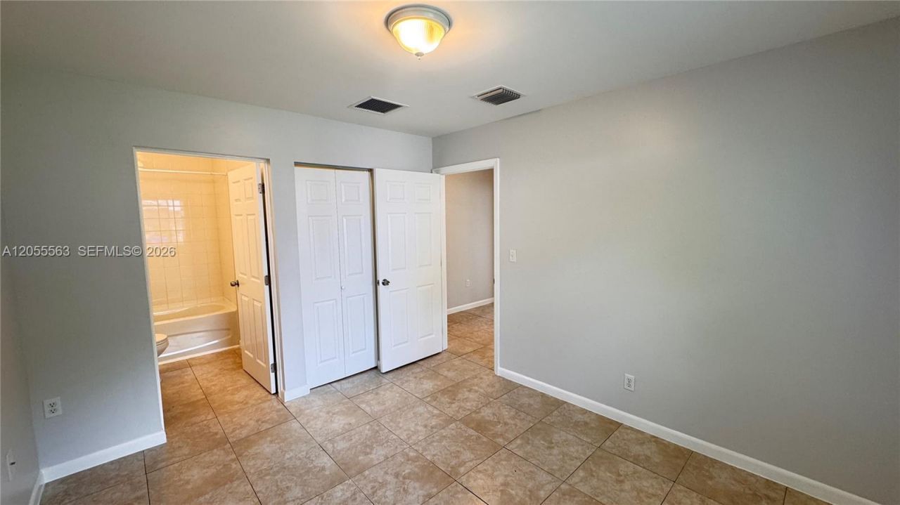 1451 NW 51st Ter , Unit 1451, Miami, FL 33142 Photo